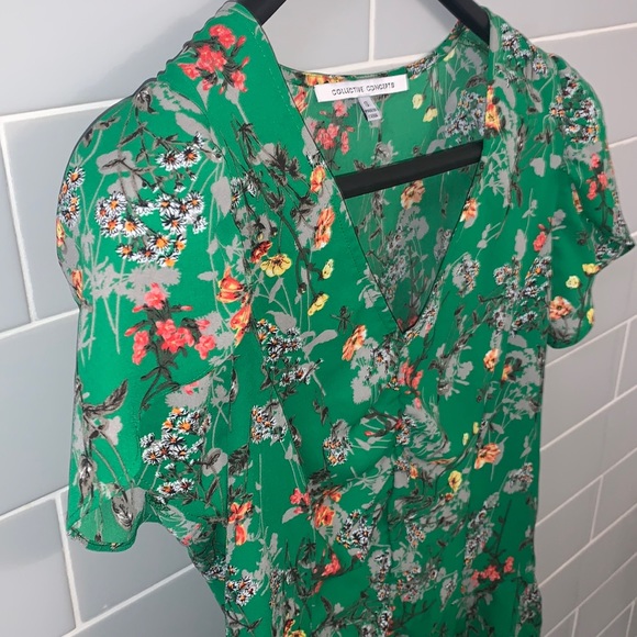 Green Floral Blouse - Picture 7 of 16
